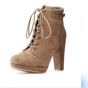 Host pick🌠 Charlotte Russe suede sweater booties